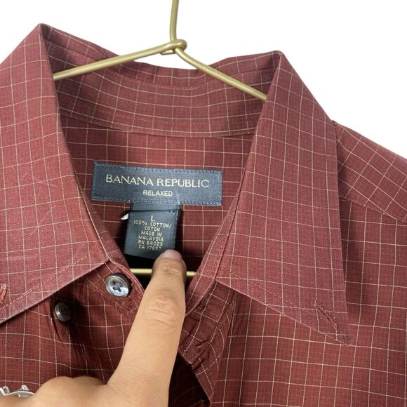 Banana Republic Shirt Mens Size Large Burgundy Plaid‎ Button Up Relaxed Fit 0003 - Picture 2 of 8